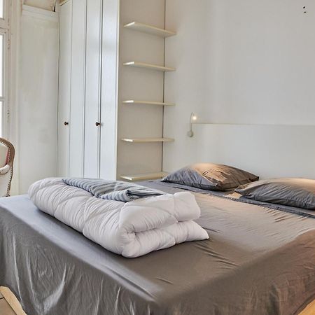 Grand Appartement Au Coeur De Sete Exterior photo