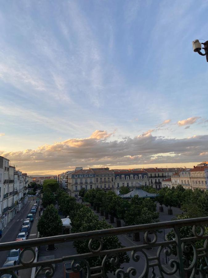 Grand Appartement Au Coeur De Sete Exterior photo